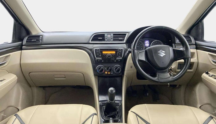 2015 Maruti Ciaz VXI, Petrol, Manual, 44,381 km, Dashboard