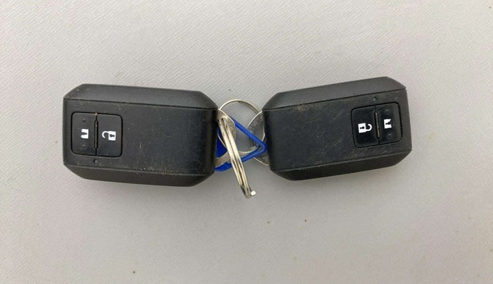2021 Maruti Baleno ZETA PETROL 1.2, Petrol, Manual, 79,311 km, Key Close Up