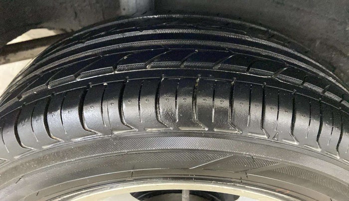 2018 Honda Amaze 1.2L I-VTEC S, Petrol, Manual, 40,824 km, Left Front Tyre Tread