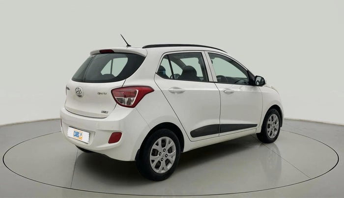2015 Hyundai Grand i10 SPORTZ 1.2 KAPPA VTVT, Petrol, Manual, 74,647 km, Right Back Diagonal