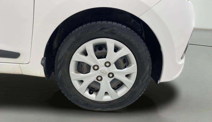 2015 Hyundai Grand i10 SPORTZ 1.2 KAPPA VTVT, Petrol, Manual, 74,647 km, Right Front Wheel
