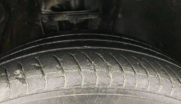 2023 MG ASTOR SMART 1.5 MT, Petrol, Manual, 59,431 km, Right Front Tyre Tread