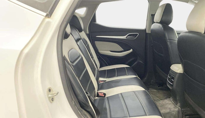 2023 MG ASTOR SMART 1.5 MT, Petrol, Manual, 59,431 km, Right Side Rear Door Cabin