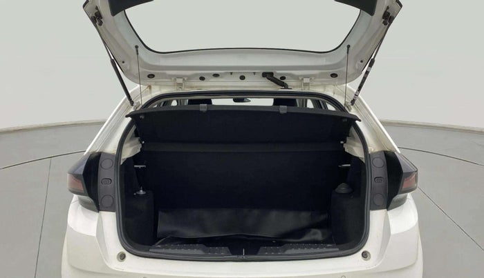 2022 Tata ALTROZ XMA PLUS PETROL, Petrol, Manual, 5,408 km, Boot Open Zoomed View