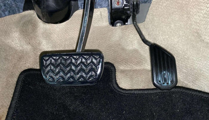 2019 Toyota YARIS VX CVT, Petrol, Automatic, 37,769 km, Pedals