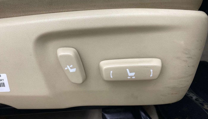2019 Toyota YARIS VX CVT, Petrol, Automatic, 37,769 km, Driver Side Adjustment Panel