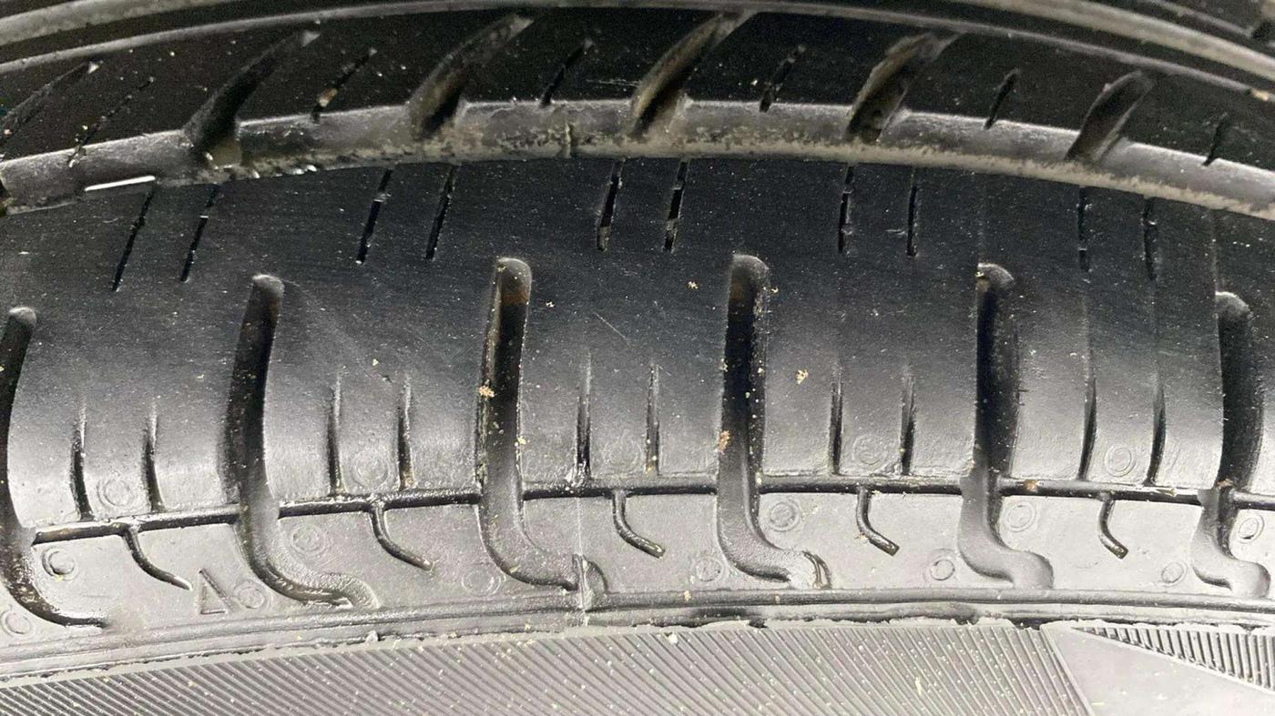 2022 Hyundai NEW SANTRO SPORTZ EXECUTIVE MT CNG, CNG, Manual, 73,949 km, Left Rear Tyre Tread
