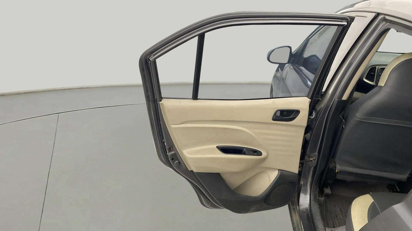 2022 Hyundai NEW SANTRO SPORTZ EXECUTIVE MT CNG, CNG, Manual, 73,949 km, LHS Rear Door