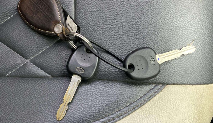 2022 Hyundai NEW SANTRO SPORTZ EXECUTIVE MT CNG, CNG, Manual, 73,934 km, Key Close Up