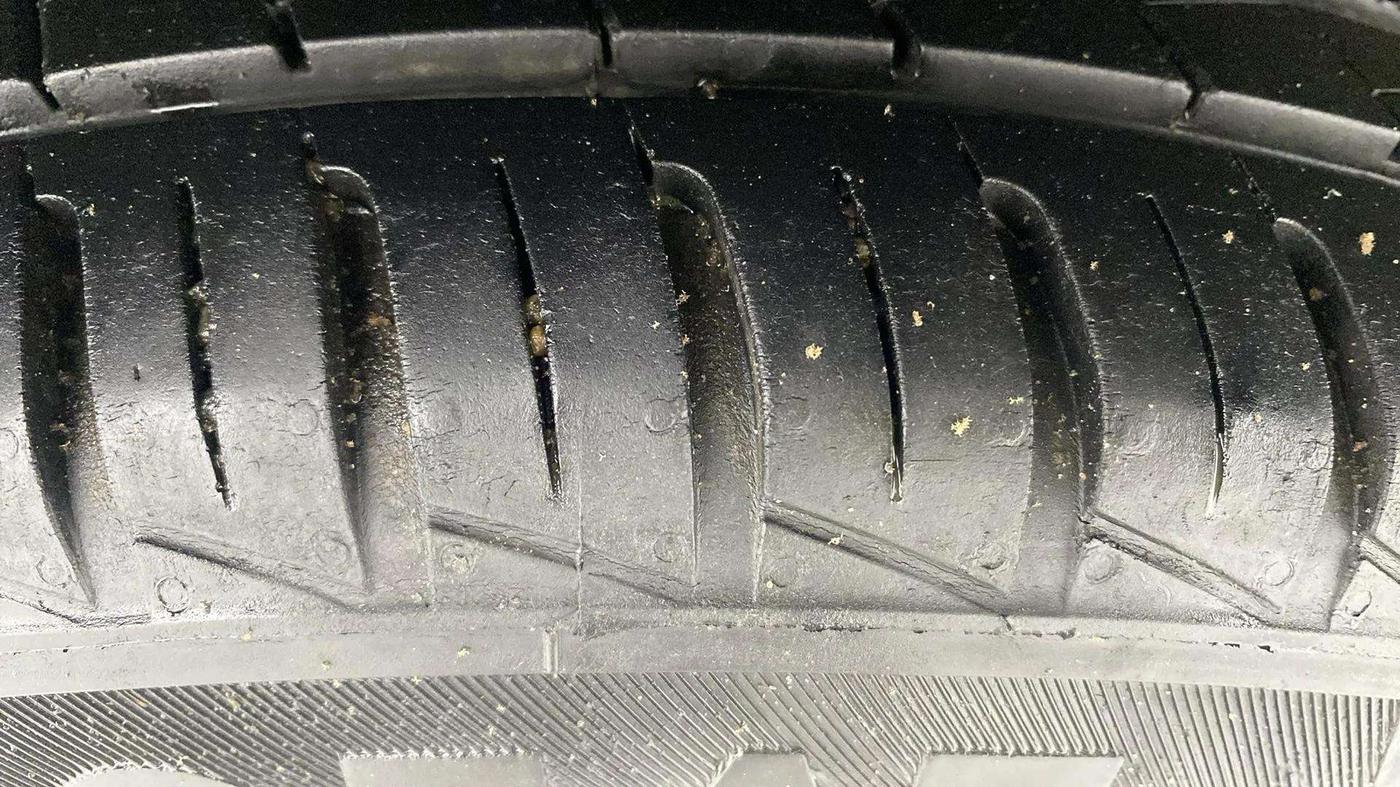 2022 Hyundai NEW SANTRO SPORTZ EXECUTIVE MT CNG, CNG, Manual, 73,949 km, Right Rear Tyre Tread