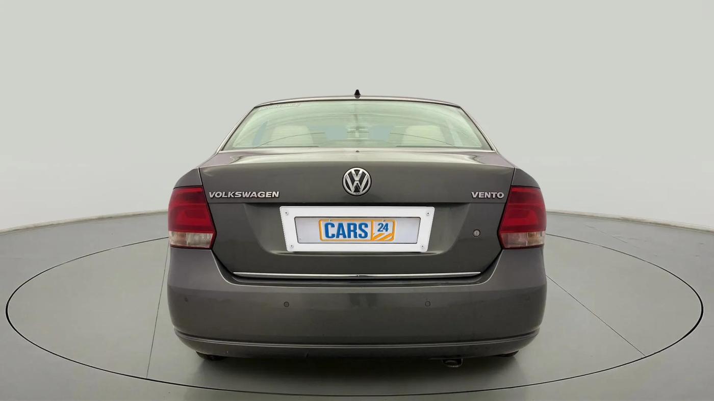 2013 Volkswagen Vento HIGHLINE 1.6 MPI, Petrol, Manual, 84,201 km, Back/Rear