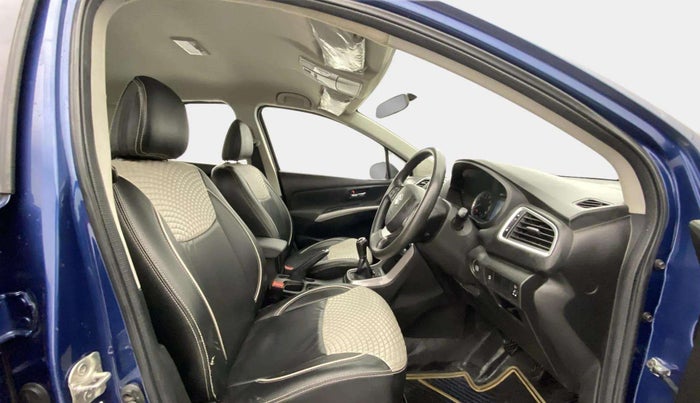 2020 Maruti S Cross DELTA 1.5, Petrol, Manual, 38,169 km, Right Side Front Door Cabin