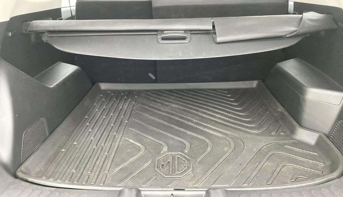 2019 MG HECTOR SHARP 1.5 DCT PETROL, Petrol, Automatic, 32,542 km, Boot Inside