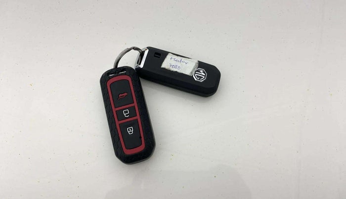2019 MG HECTOR SHARP 1.5 DCT PETROL, Petrol, Automatic, 32,542 km, Key Close Up