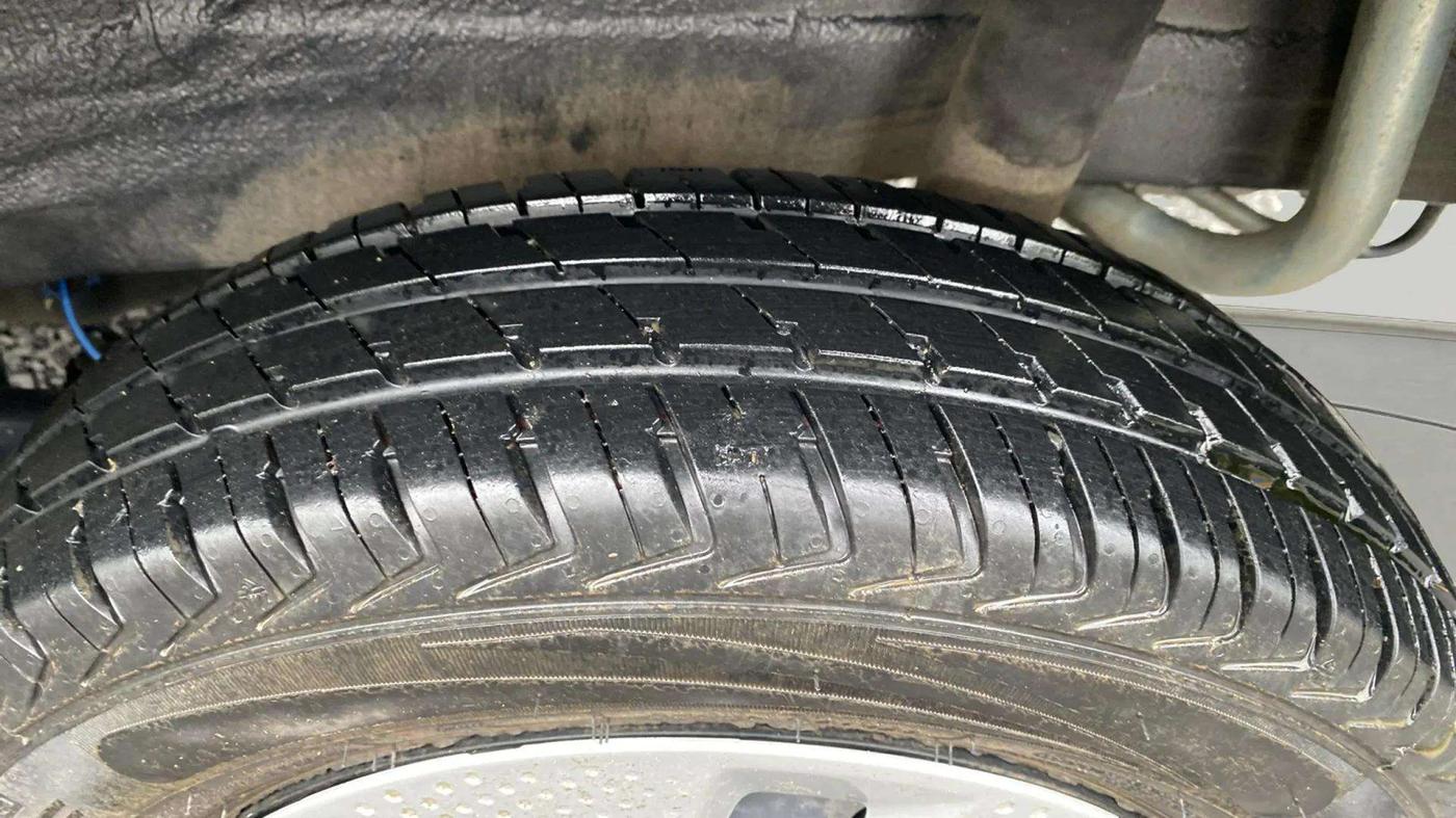 2023 Maruti Alto K10 VXI PLUS, Petrol, Manual, 3,937 km, Left Rear Tyre Tread