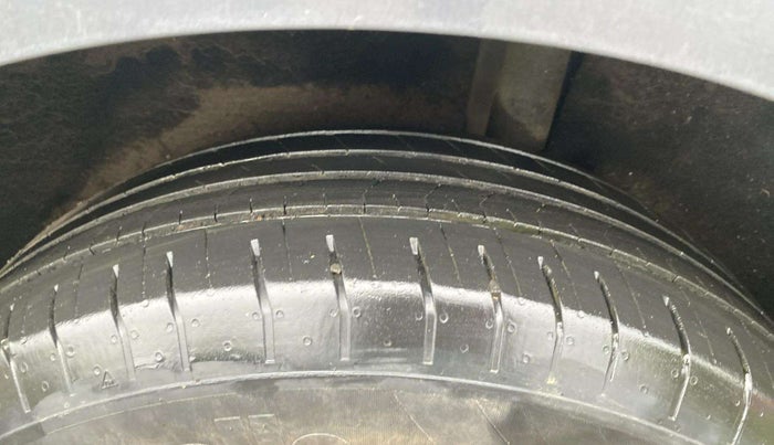 2016 Ford Ecosport TITANIUM 1.5L PETROL AT, Petrol, Automatic, 73,801 km, Left Rear Tyre Tread