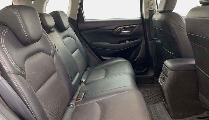 2022 Maruti Grand Vitara ALPHA PLUS HYBRID ECVT, Hybrid, Automatic, 48,505 km, Right Side Rear Door Cabin