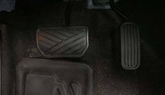 2022 Maruti Grand Vitara ALPHA PLUS HYBRID ECVT, Hybrid, Automatic, 48,505 km, Pedals
