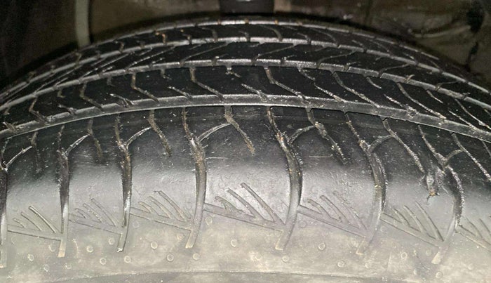 2022 Maruti Grand Vitara ALPHA PLUS HYBRID ECVT, Hybrid, Automatic, 48,505 km, Right Front Tyre Tread