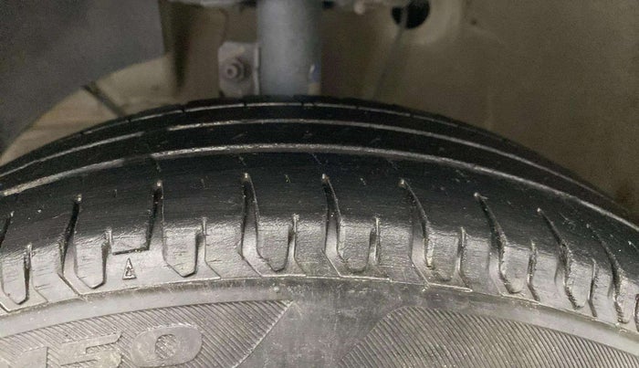 2018 Maruti Dzire VXI, Petrol, Manual, 60,468 km, Left Front Tyre Tread