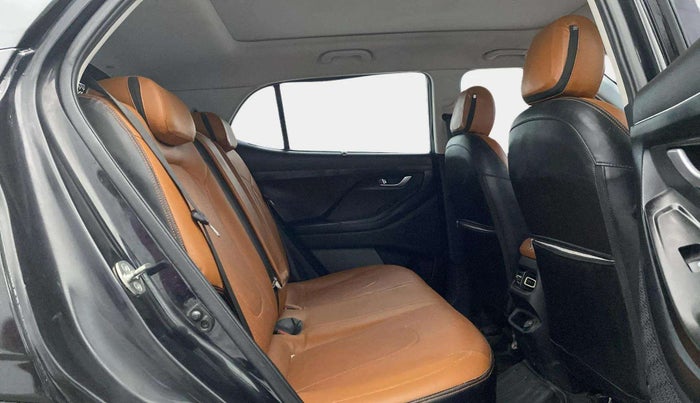 2023 Hyundai Creta SX 1.5 PETROL ADVENTURE EDITION , Petrol, Manual, 34,839 km, Right Side Rear Door Cabin