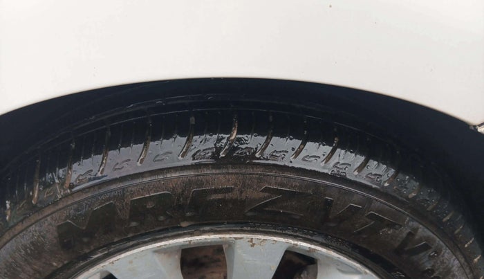 2012 Maruti Ertiga ZDI, Diesel, Manual, 1,13,448 km, Right Front Tyre Tread