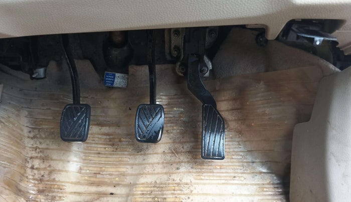 2012 Maruti Ertiga ZDI, Diesel, Manual, 1,13,448 km, Pedals