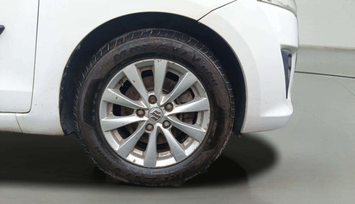 2012 Maruti Ertiga ZDI, Diesel, Manual, 1,13,448 km, Right Front Wheel
