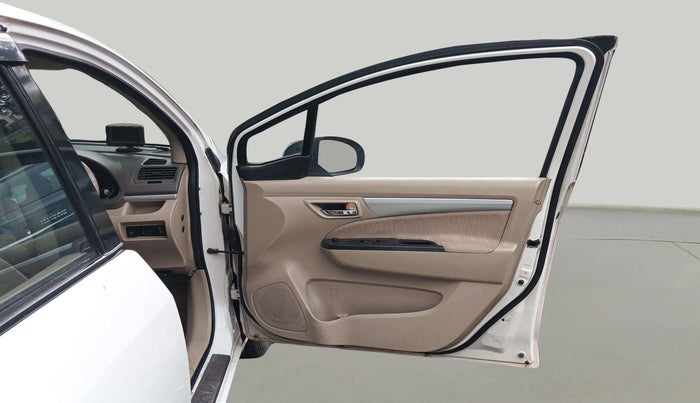 2012 Maruti Ertiga ZDI, Diesel, Manual, 1,13,448 km, RHS Front Door