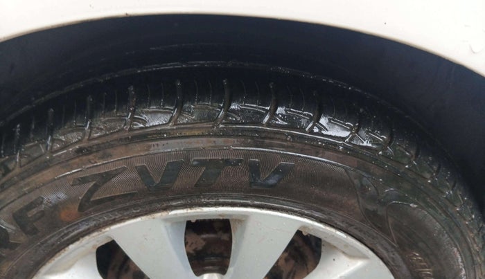 2012 Maruti Ertiga ZDI, Diesel, Manual, 1,13,448 km, Left Rear Tyre Tread