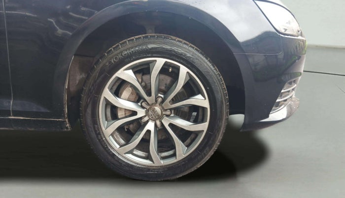 2017 Audi A4 35 TDI Technology, Diesel, Automatic, 77,793 km, Right Front Wheel