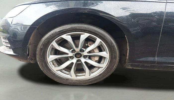 2017 Audi A4 35 TDI Technology, Diesel, Automatic, 77,793 km, Left Front Wheel