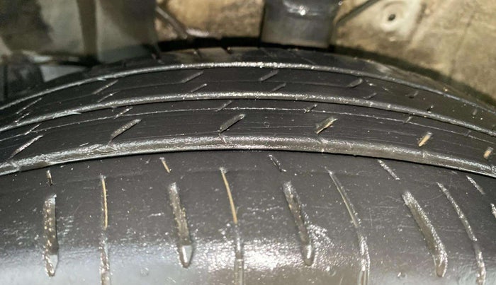 2022 Maruti Celerio ZXI AMT, Petrol, Automatic, 32,192 km, Left Front Tyre Tread