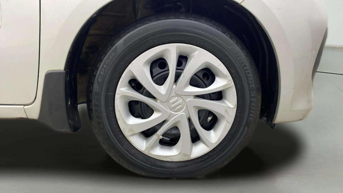 2022 Maruti Celerio ZXI AMT, Petrol, Automatic, 32,192 km, Right Front Wheel
