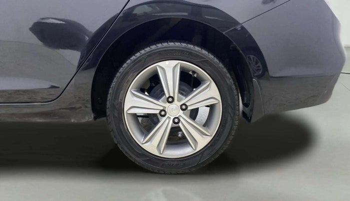2018 Hyundai Verna 1.6 CRDI SX, Diesel, Manual, 91,281 km, Left Rear Wheel