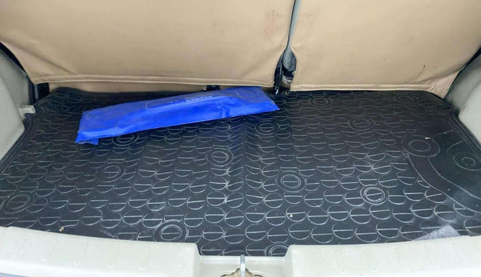 2014 Maruti Celerio VXI AMT, Petrol, Automatic, 31,924 km, Boot Inside