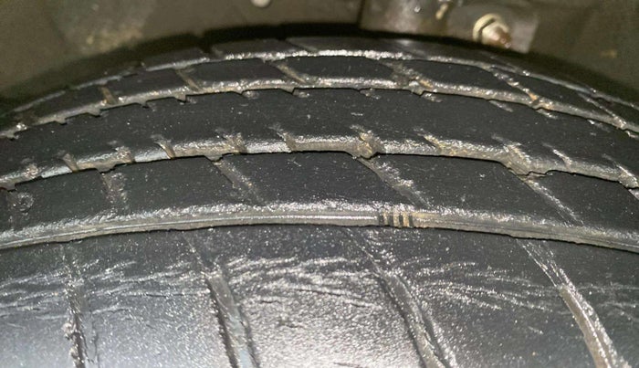 2014 Maruti Celerio VXI AMT, Petrol, Automatic, 31,924 km, Left Front Tyre Tread
