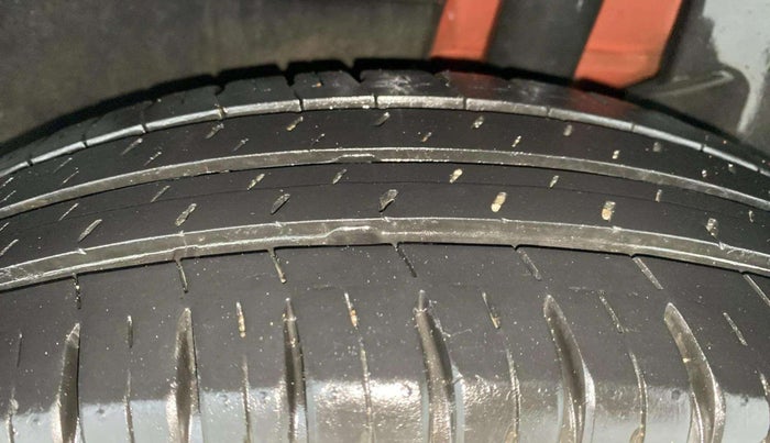 2018 Maruti Dzire VXI AMT, Petrol, Automatic, 23,411 km, Left Rear Tyre Tread