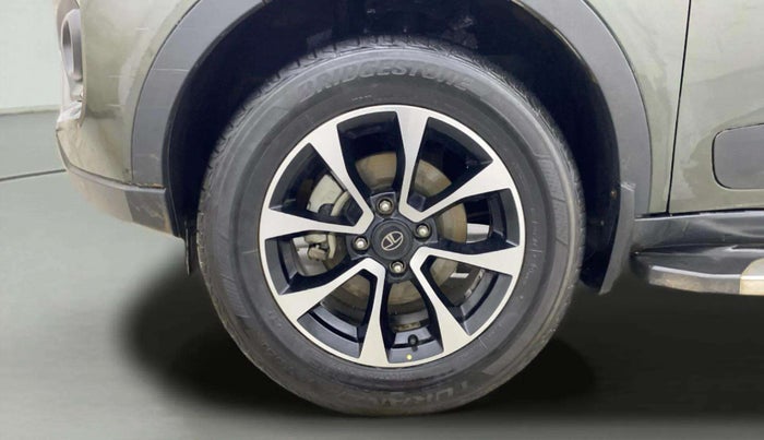 2020 Tata NEXON XZA PLUS (O) PETROL, Petrol, Automatic, 33,821 km, Left Front Wheel