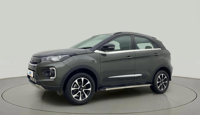 2020 Tata NEXON XZA PLUS (O) PETROL, Petrol, Automatic, 33,821 km, Left Front Diagonal