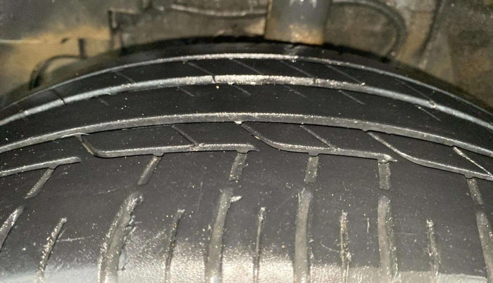 2020 Tata NEXON XZA PLUS (O) PETROL, Petrol, Automatic, 33,821 km, Left Front Tyre Tread