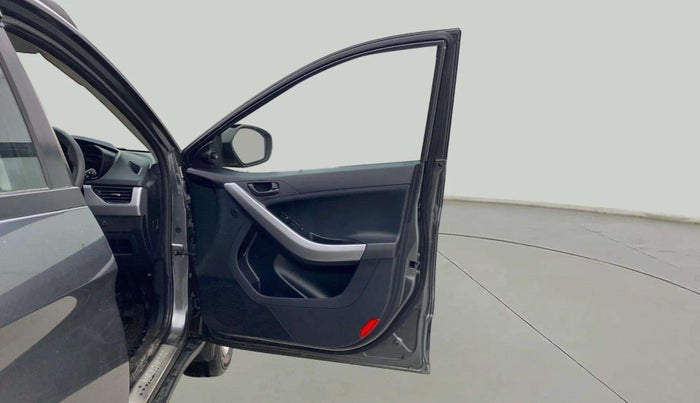 2022 Tata NEXON XM SUNROOF PETROL, Petrol, Manual, 11,611 km, RHS Front Door
