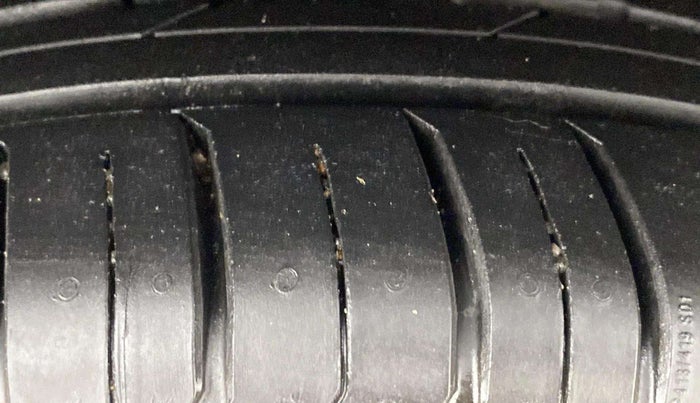2023 Hyundai NEW I20 ASTA (O) 1.2 IVT, Petrol, Automatic, 21,619 km, Right Rear Tyre Tread