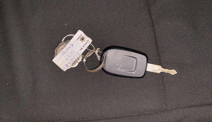 2017 Renault Kwid RXT 1.0, Petrol, Manual, 81,859 km, Key Close Up