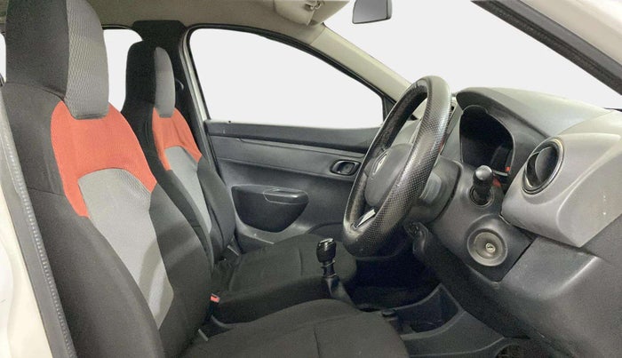 2017 Renault Kwid RXT 1.0, Petrol, Manual, 81,859 km, Right Side Front Door Cabin