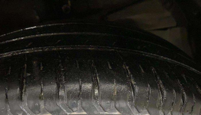 2021 Maruti Ertiga ZXI+ SHVS, Petrol, Manual, 71,291 km, Right Front Tyre Tread