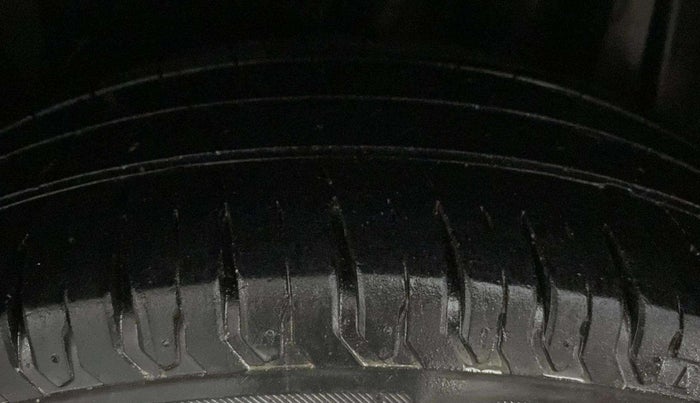 2021 Maruti Ertiga ZXI+ SHVS, Petrol, Manual, 71,291 km, Left Rear Tyre Tread