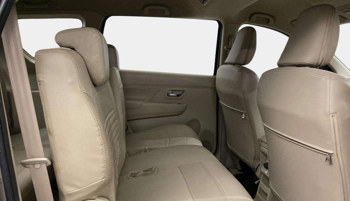 2021 Maruti Ertiga ZXI+ SHVS, Petrol, Manual, 71,291 km, Right Side Rear Door Cabin