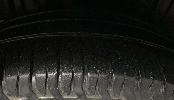 2021 Maruti Ertiga ZXI+ SHVS, Petrol, Manual, 71,291 km, Right Rear Tyre Tread