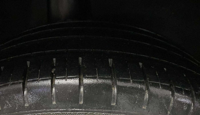 2019 Maruti Baleno ZETA PETROL 1.2, Petrol, Manual, 23,438 km, Right Rear Tyre Tread